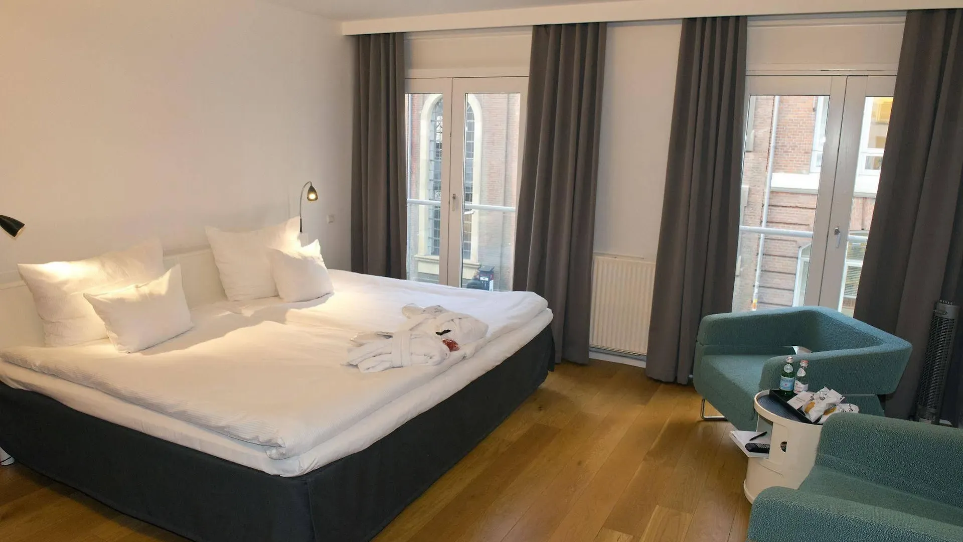 Motel One Copenhagen 4*,