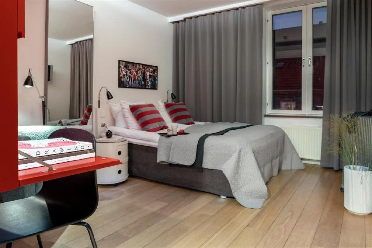 Motel One Copenhagen 4*,