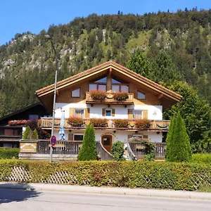 Gaestehaus Muenchner Kindl Maison d'hôtes Reit im Winkl