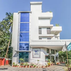 *** Hotel Gate & India