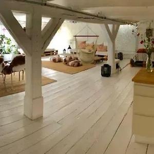 A Charming And Beautiful Oasis In The Heart Of Appartement